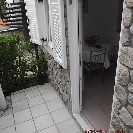 Sanja Apartment *