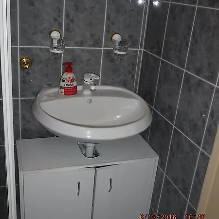 Sanja Apartment *